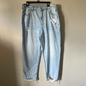 NWT - AE High Rise Boyfriend Jean - Size 20